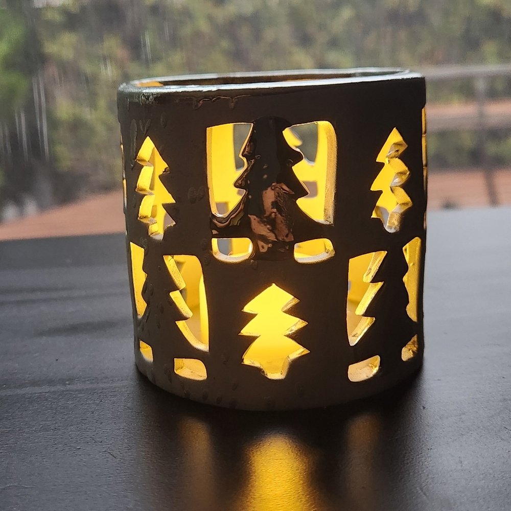 Tree pattern tea light holder - Picture 3 of 4